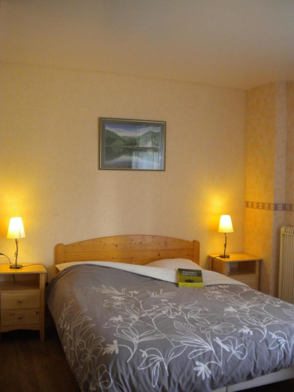 Hotel Le Relais Du Coustoubi Campouriez 外观 照片